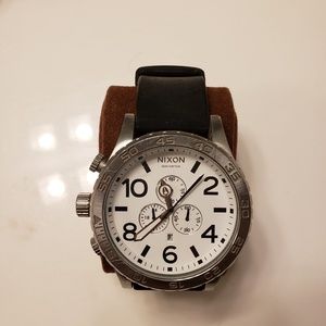 Nixon chrono 51-30 mens watch